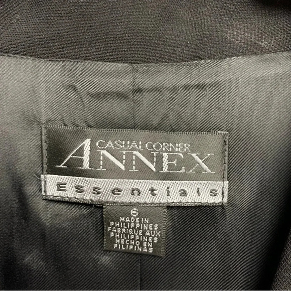 Causal Corner Annex essentials suit coat size 6 solid black with hidden pocket - Picture 4 of 13